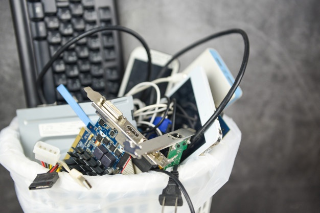 electronics-waste-bin-concept-garbage-electrical-waste-ready-recycling-old-devices-e-waste-disposal-management-reuse-recycle-recovery_73523-2915 (1)